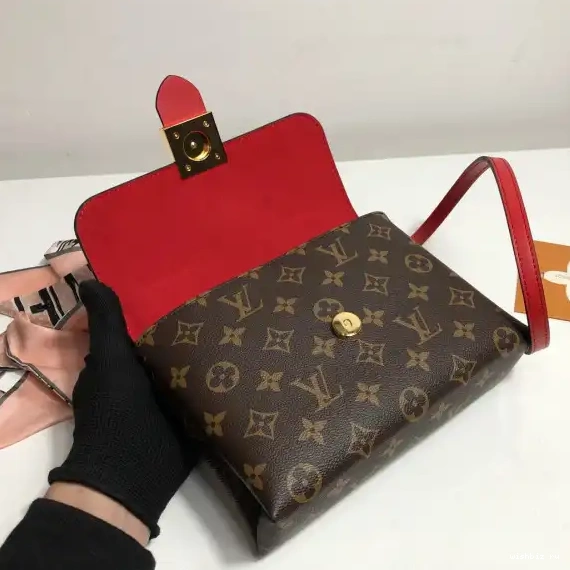 WIS LOUIS BB VUITTON LOCKY 0412